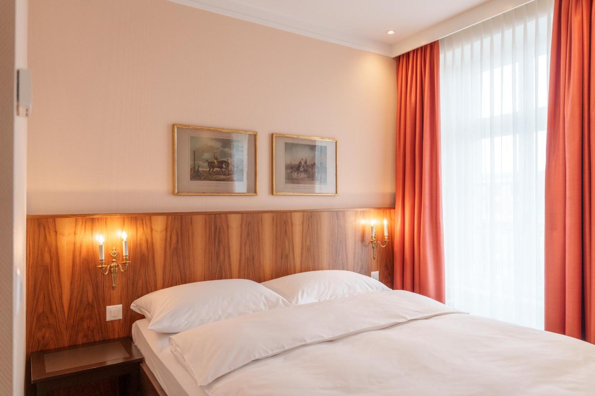 Hotel Schweizerhof Базел Екстериор снимка