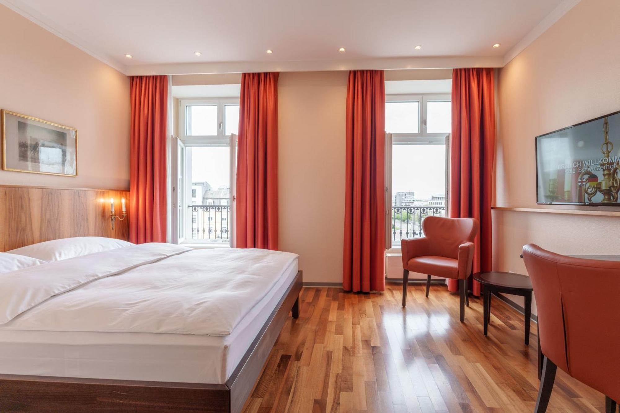 Hotel Schweizerhof Базел Екстериор снимка