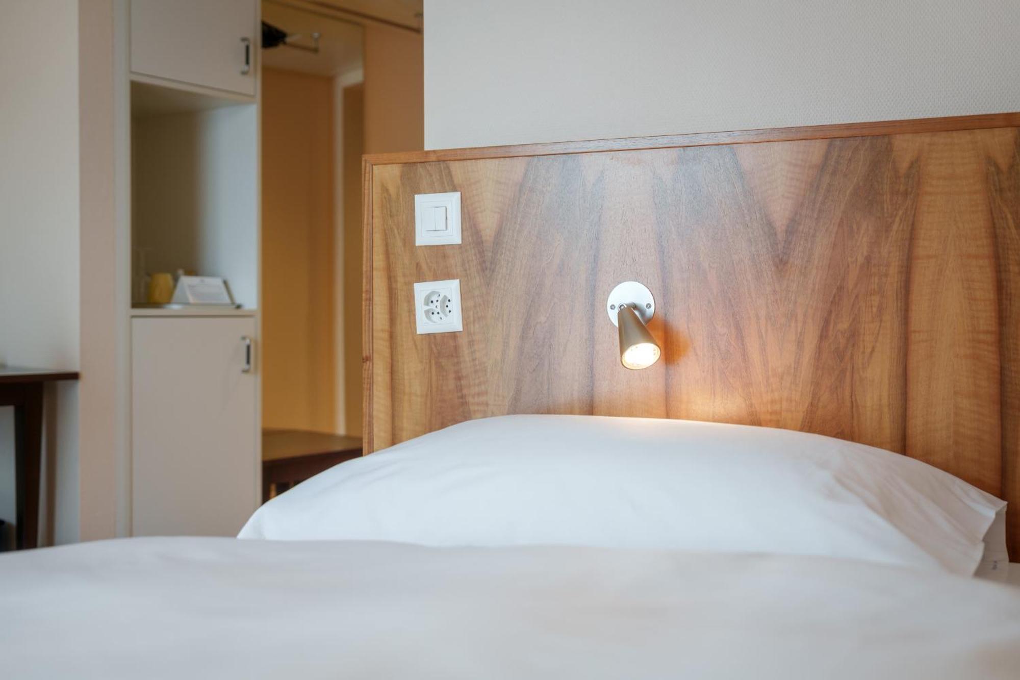 Hotel Schweizerhof Базел Екстериор снимка