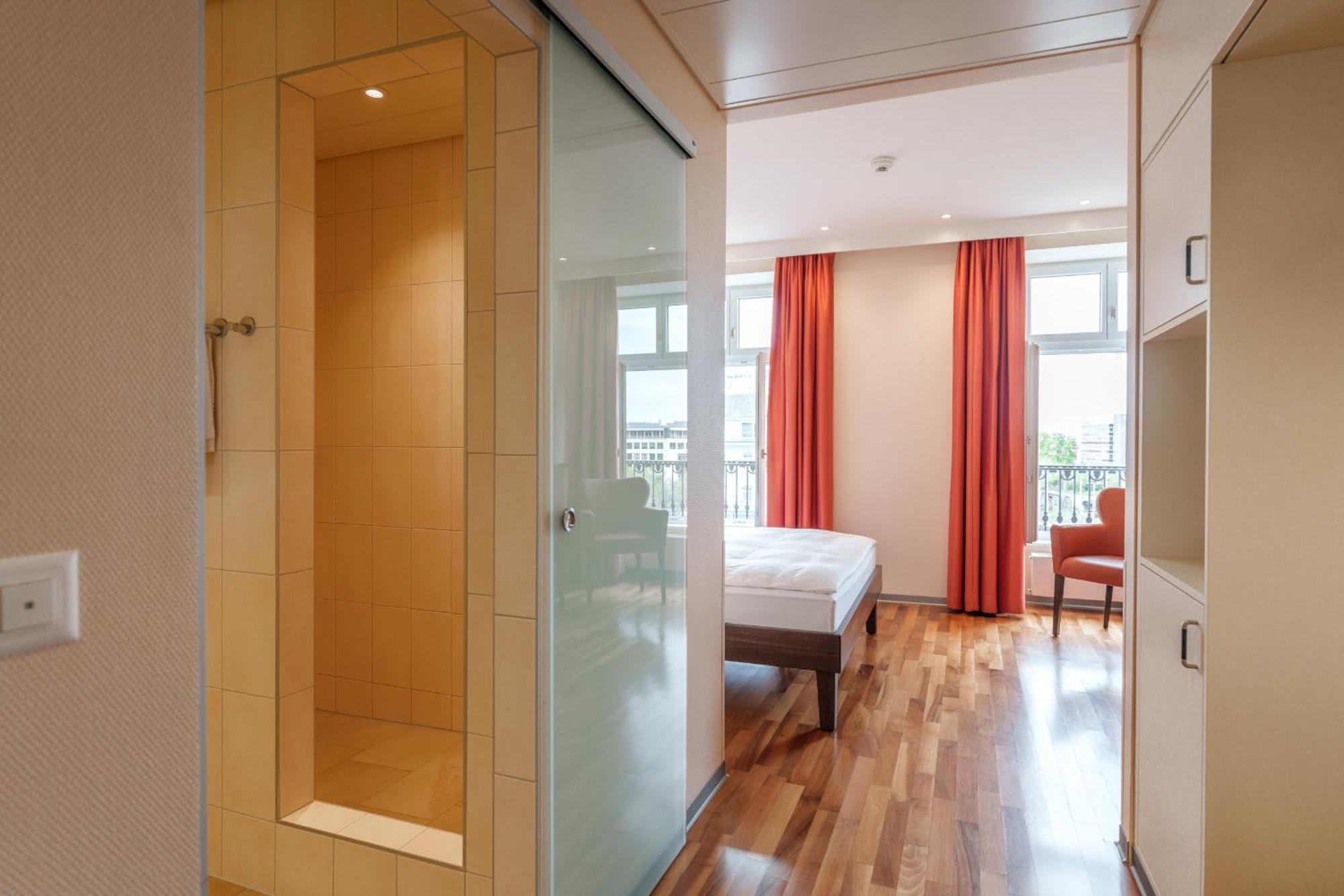 Hotel Schweizerhof Базел Стая снимка